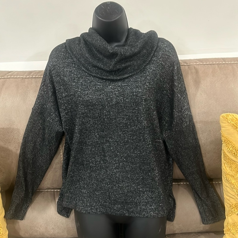 Long sleeve shirt women size medium like new